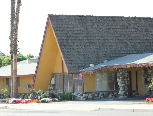 Cinderella Motel hotel detail image 1