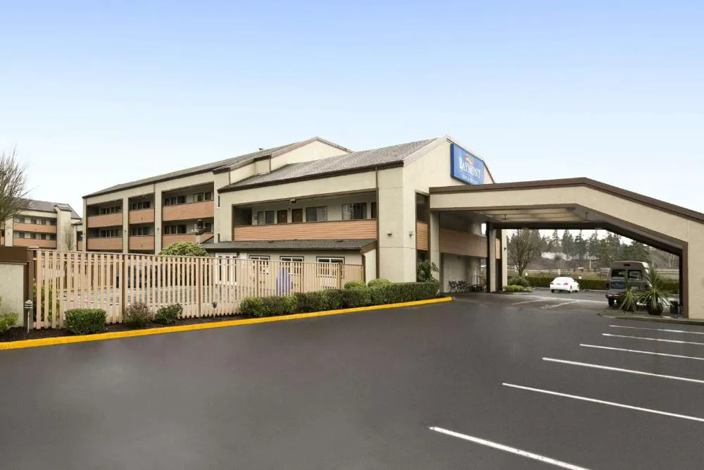 Baymont by Wyndham Seattle/Kirkland WA hotel hero