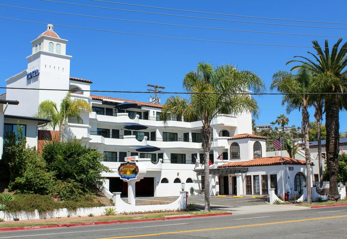 The Surfbreak Hotel hotel hero