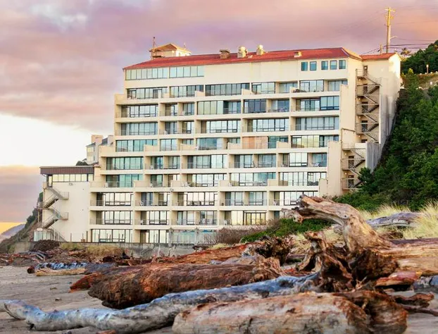 Inn at Spanish Head hotel detail image 2