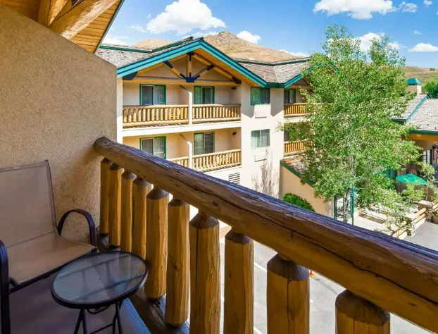 Best Western Plus Kentwood Lodge hotel detail image 1