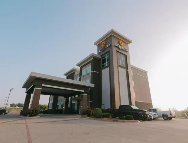 La Quinta Inn & Suites by Wyndham Big Spring hotel detail image 2