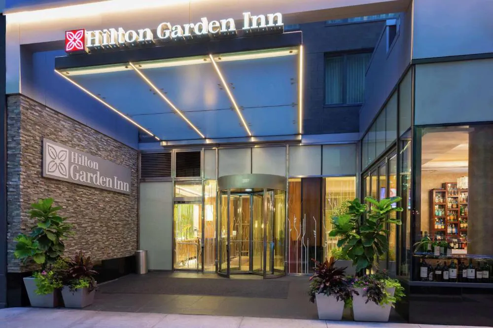 Hilton Garden Inn New York/Central Park South-Midtown West hotel hero