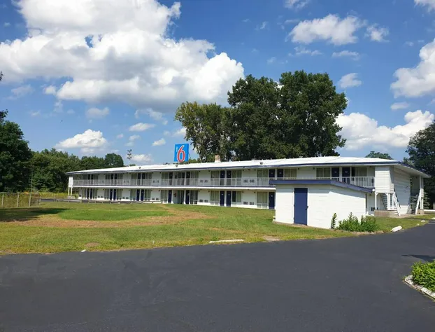 Motel 6 Schenectady, NY hotel detail image 1