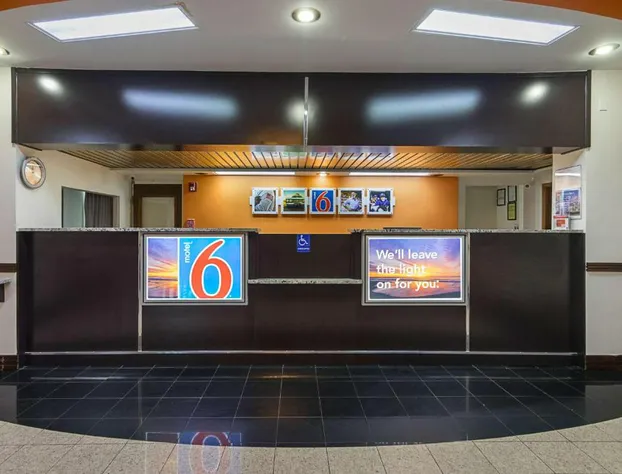 Motel 6 Decatur, GA hotel detail image 4