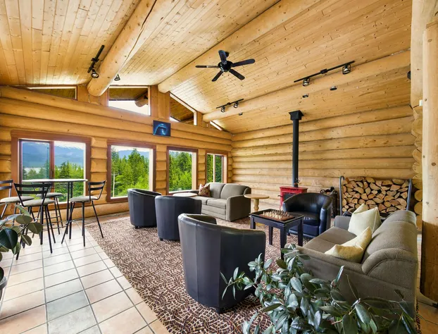 Kootenay Lakeview Resort, BW Signature Collection hotel detail image 2