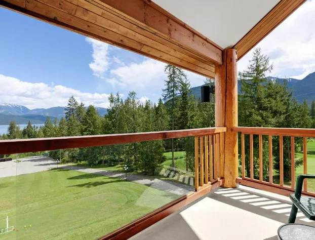 Kootenay Lakeview Resort, BW Signature Collection hotel detail image 4