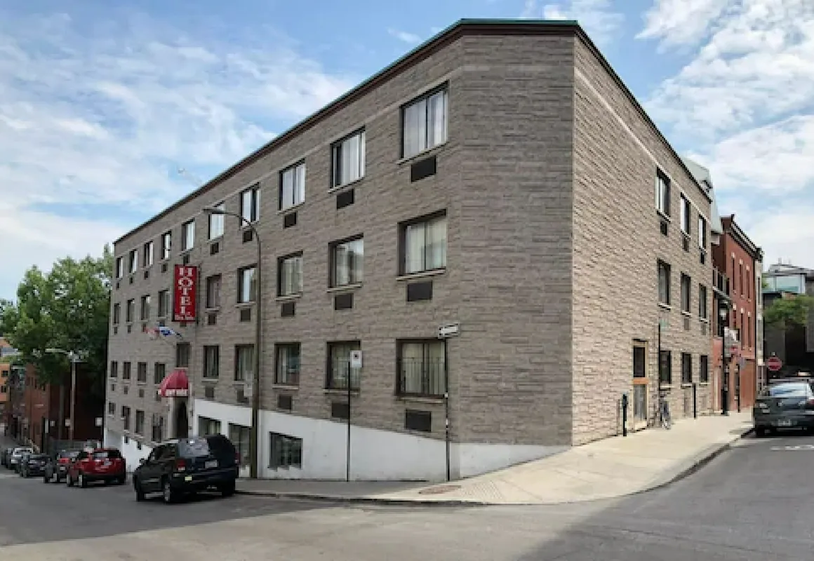 Hotel Des Arts hotel hero