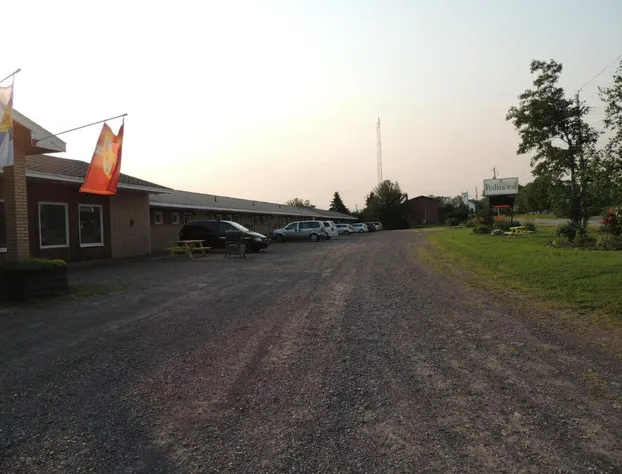 Balmoral Motel hotel detail image 4