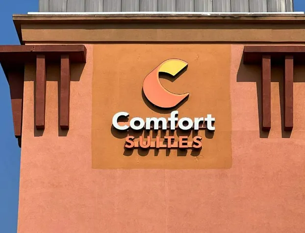 Comfort Suites Seaford hotel detail image 2