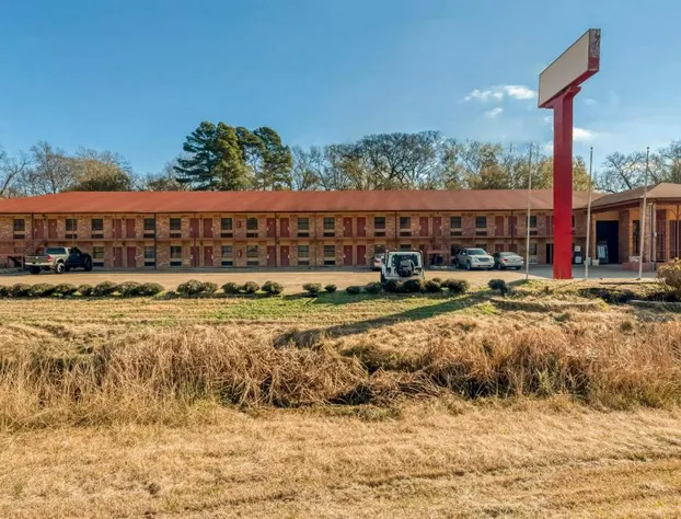 OYO Hotel Jefferson TX Hwy 59 hotel detail image 1
