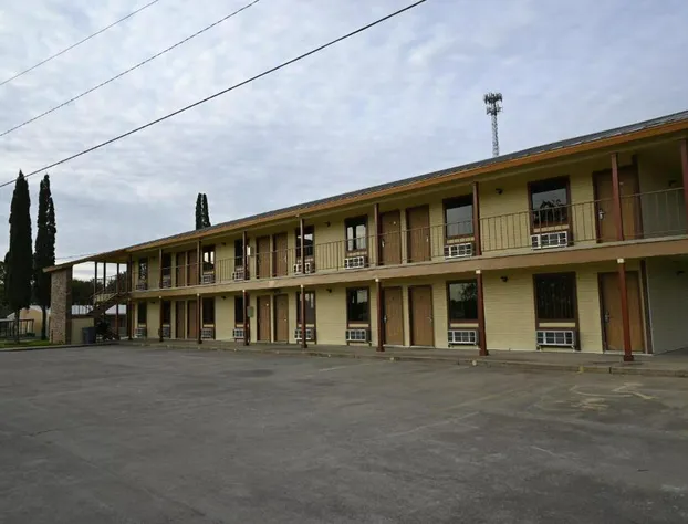 Coachway Inn hotel detail image 1