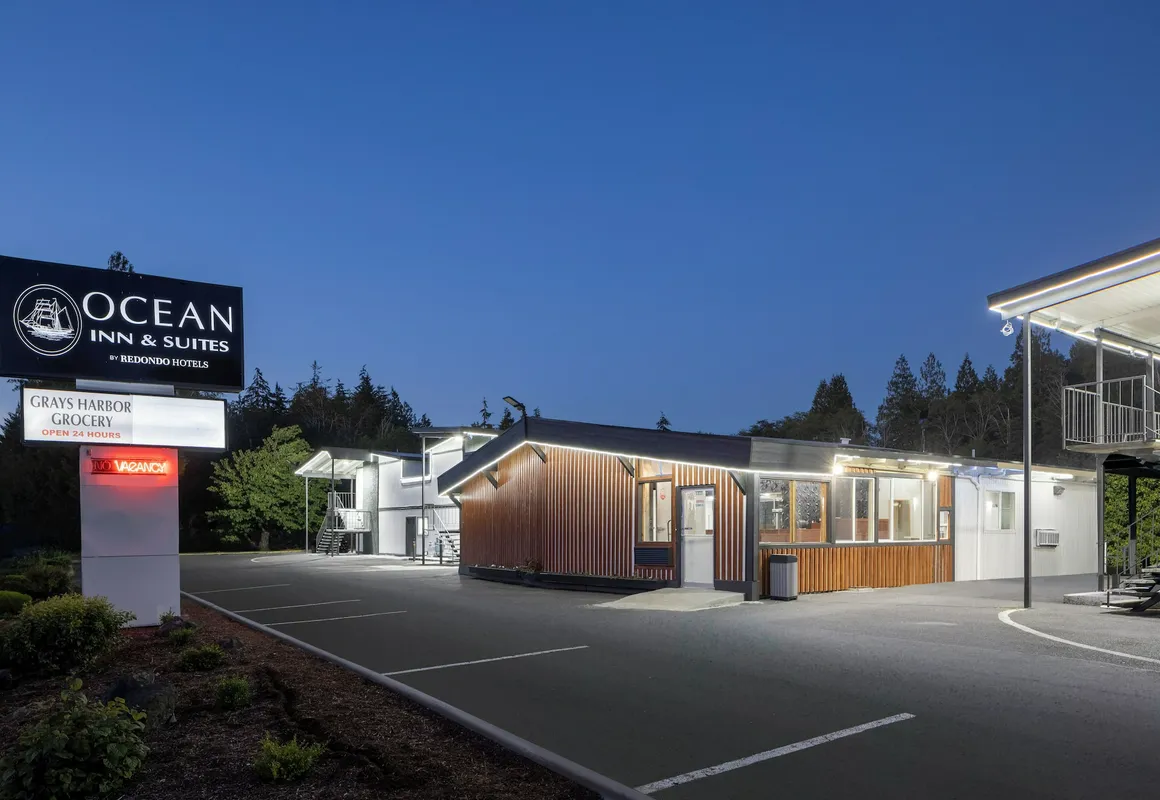 Oceans Inn & Suites hotel hero