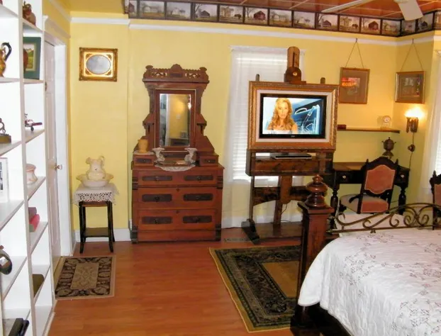 Book Nook Inn hotel detail image 4