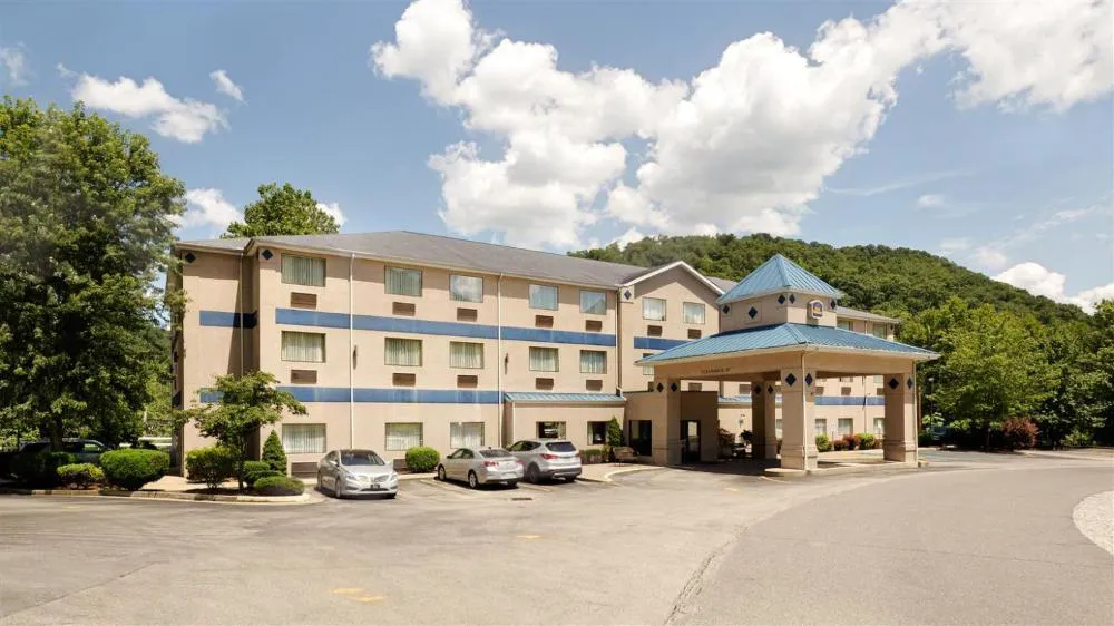 Best Western Logan Inn hotel hero