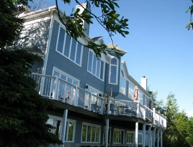 Auberge Cap-aux-Corbeaux hotel detail image 2