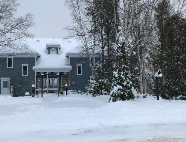 Auberge Cap-aux-Corbeaux hotel detail image 4