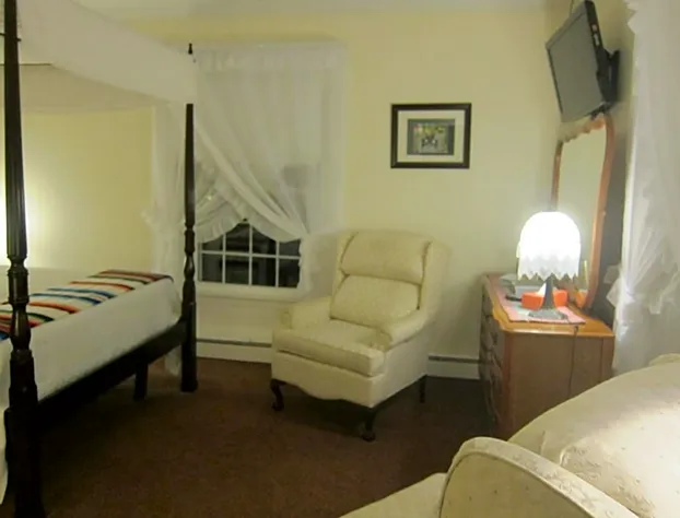 Summers Country Inn hotel detail image 4