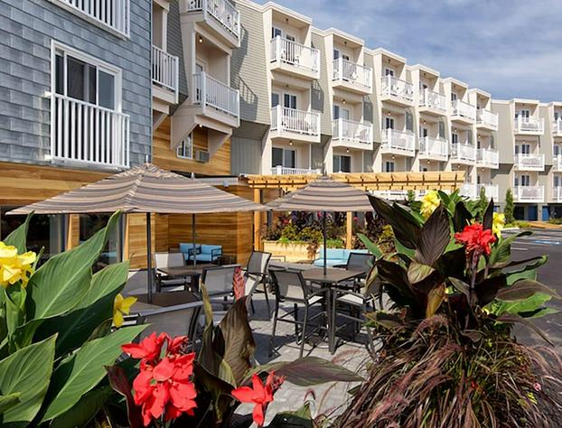 Rockland Harbor Hotel hotel detail image 2