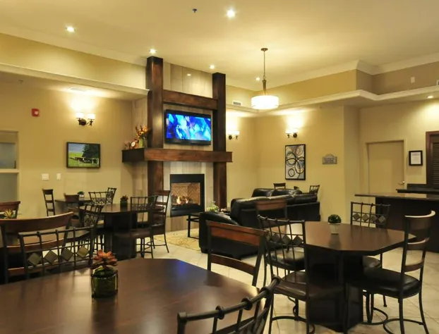 Ramada by Wyndham Emerald Park/Regina East hotel detail image 2