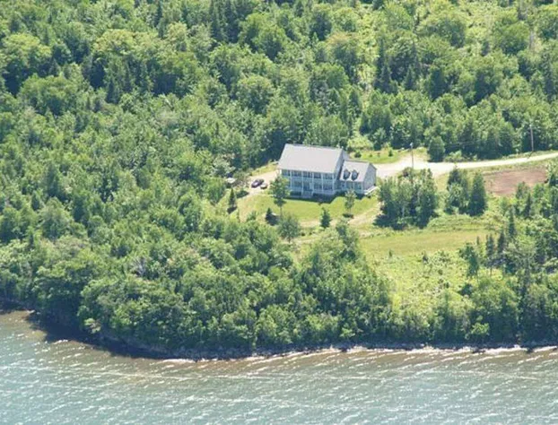 Tulloch Inn & Gifts hotel detail image 3