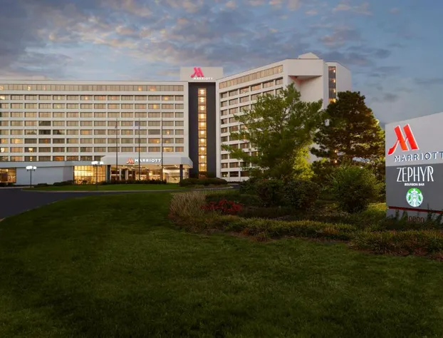 Marriott Kansas City Overland Park hotel detail image 1