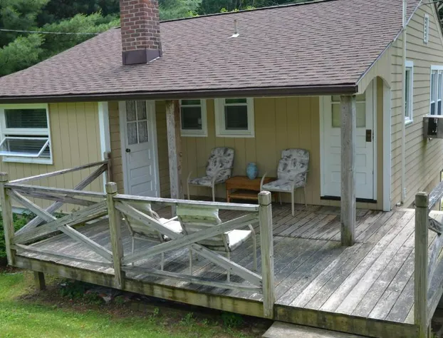 Cornwall Inn and Lodge hotel detail image 1