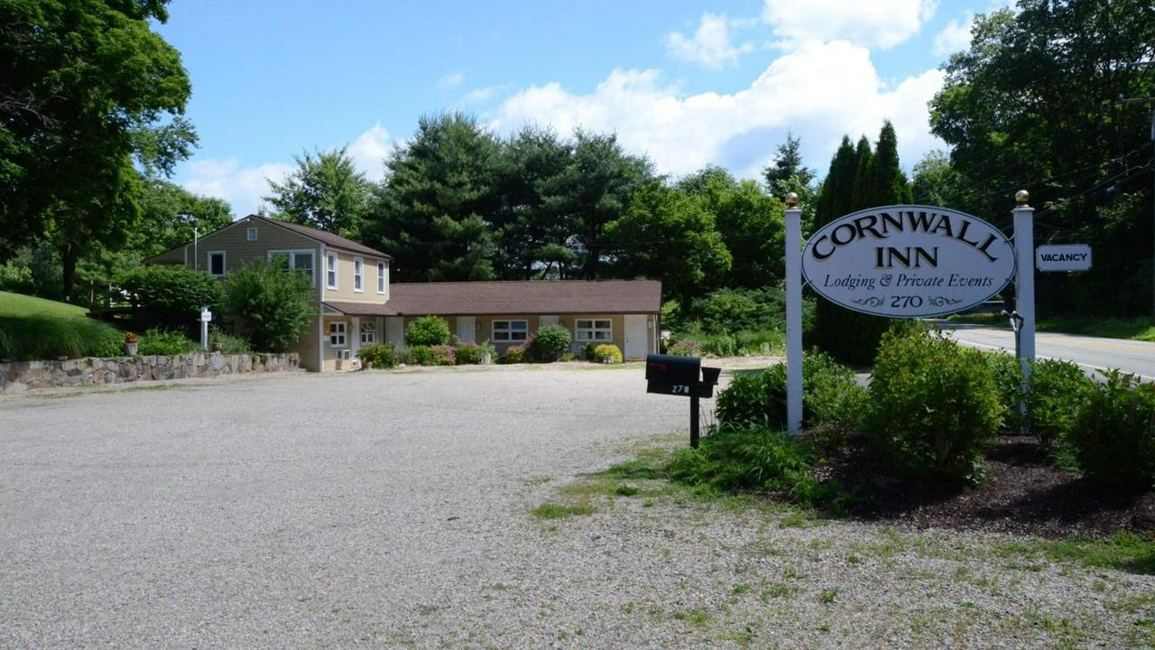 Cornwall Inn and Lodge - Cornwall Bridge, Connecticut | Travelpass