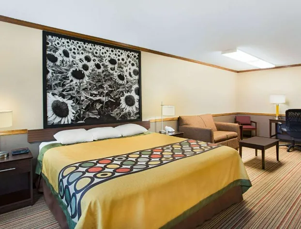 Super 8 by Wyndham New Hampton hotel detail image 3