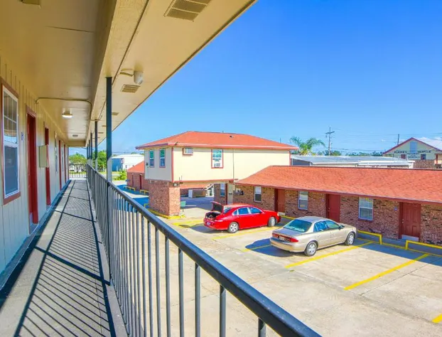 Economy Inn By OYO Lockport near Houma hotel detail image 4
