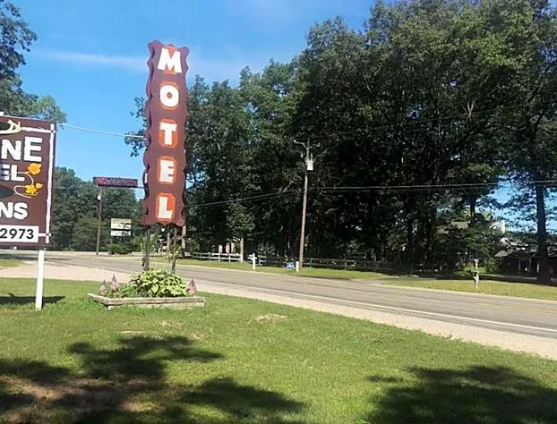 Alpine Motel hotel detail image 2