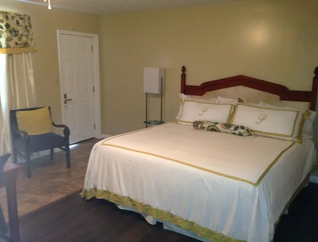 Pleasure Point Inn & Suites hotel detail image 4