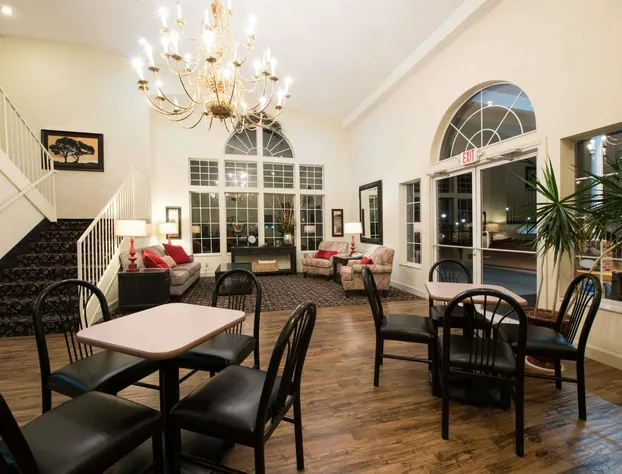 Super 8 by Wyndham Richmond hotel detail image 2