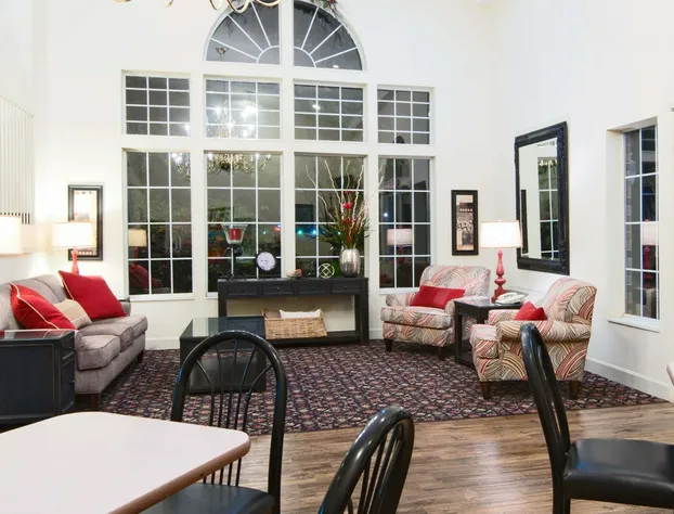 Super 8 by Wyndham Richmond hotel detail image 3