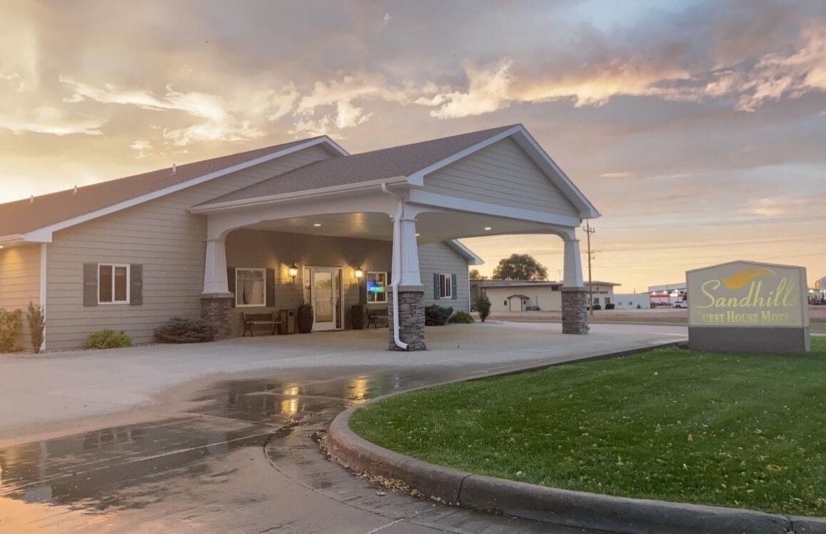Sandhills Guest House Motel hotel hero