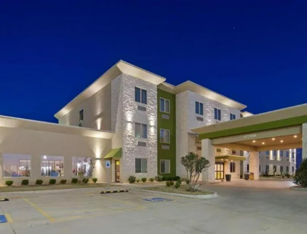 Best Western Lindsay Inn & Suites hotel detail image 1