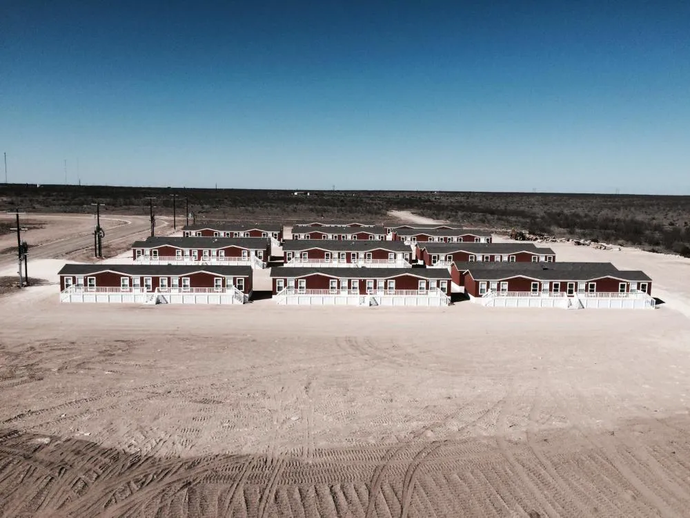 Oasis Lodge hotel hero