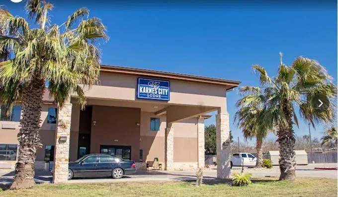 Karnes City Lodge hotel hero