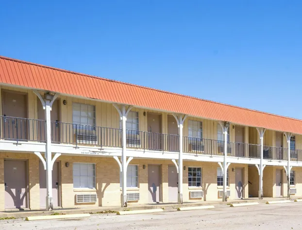 Woodfield Inn & Suites Hotel O, Yoakum TX 111 hotel detail image 1