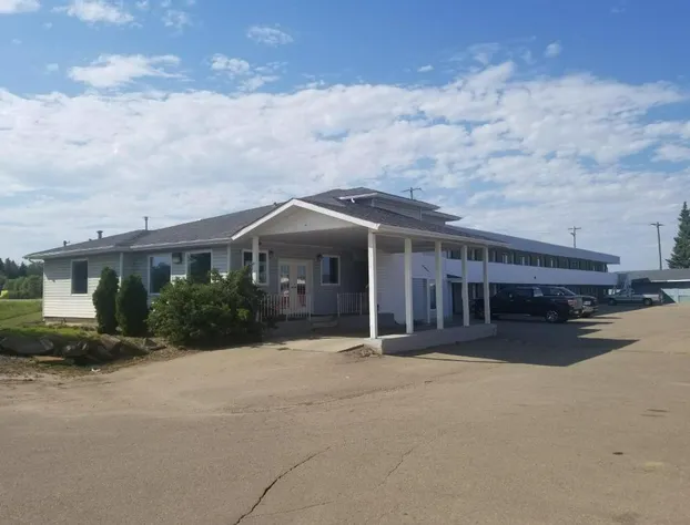 Super 8 by Wyndham Smoky Lake hotel detail image 2