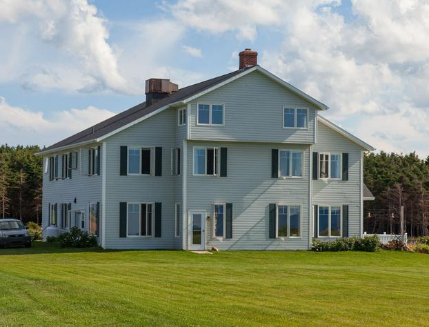 Johnson Shore Inn hotel detail image 1