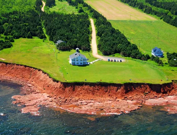 Johnson Shore Inn hotel detail image 1