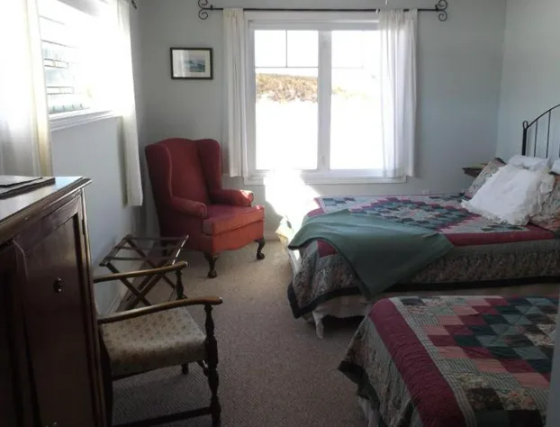 Johnson Shore Inn hotel detail image 2