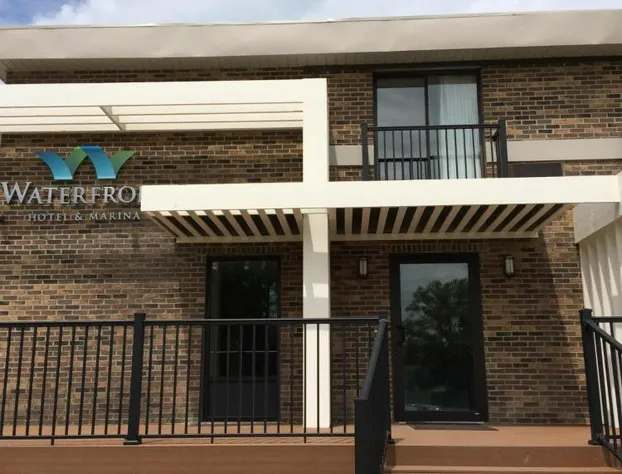 Waterfront Hotel and Marina hotel detail image 1