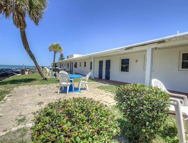Daytona Shores Inn & Suites hotel detail image 1