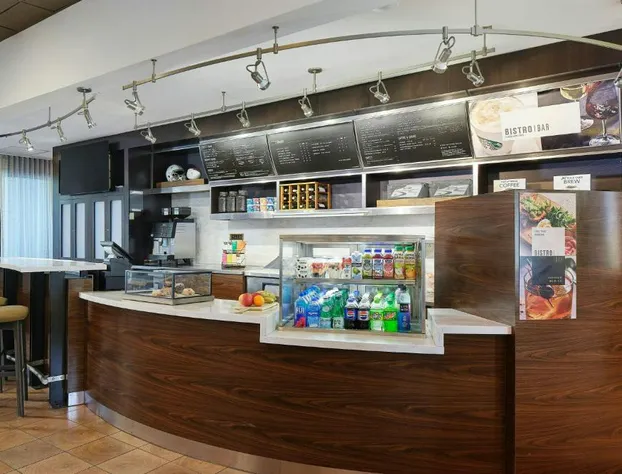 Courtyard by Marriott Charlotte Southpark hotel detail image 4