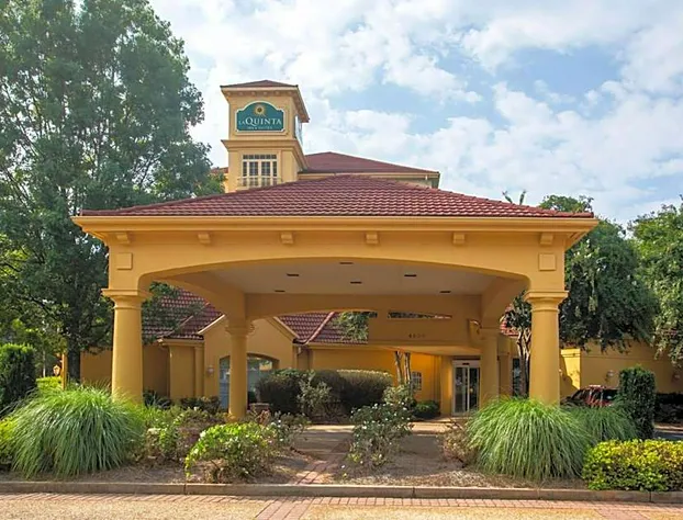 La Quinta Inn & Suites by Wyndham Charlotte Airport South hotel detail image 3