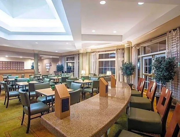 La Quinta Inn & Suites by Wyndham Charlotte Airport South hotel detail image 4