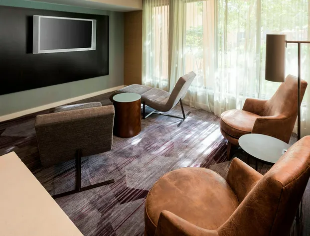 Courtyard by Marriott Chicago O'Hare hotel detail image 2