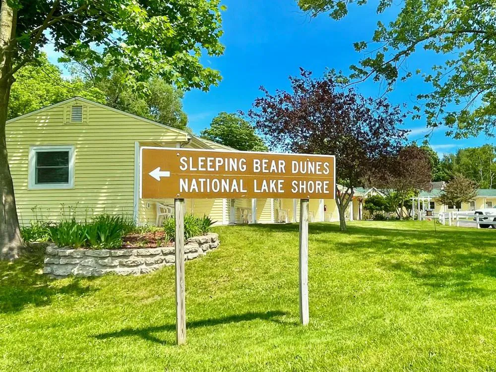 Honor Motel hotel hero